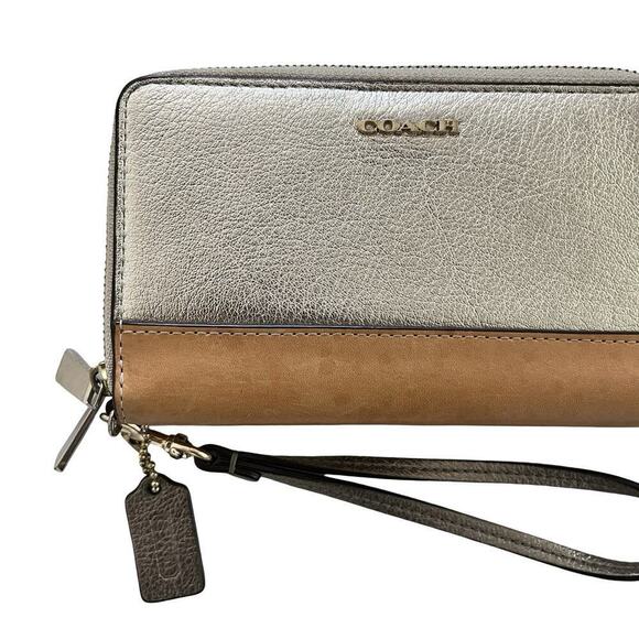 Coach Metallic Gold Leather Double Zip Medium Wallet Wristlet - Picture 2 of 13